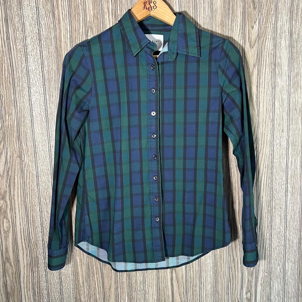 The Shirt by Rochelle Behrens Classic Navy Green Plaid Button Down Shirt Blouse